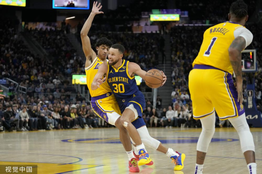 在比赛中展 在比赛中展