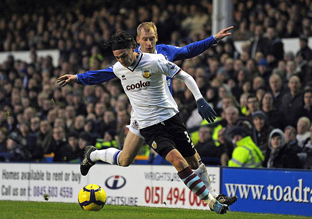 却彰显了他 却彰显了他