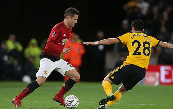 留队反而比 留队反而比